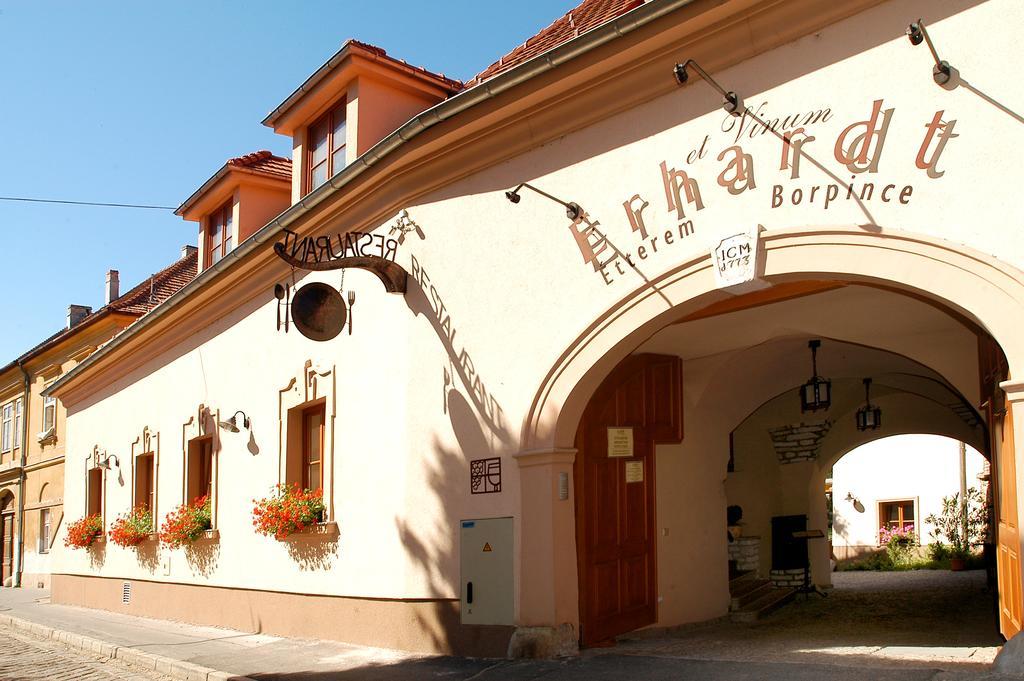 Erhardt Superior Rooms Sopron Exterior photo